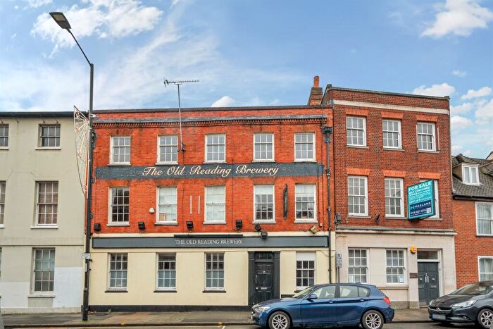 2 Bedroom Apartment To Rent In Castle Street, Reading, RG1