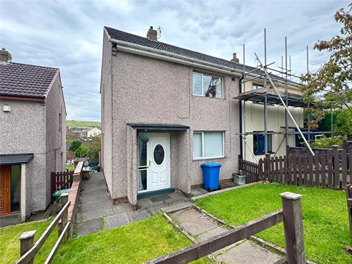 2 Bedroom Semi-Detached House For Sale In Haworth Drive, Stacksteads, Rossendale, OL13