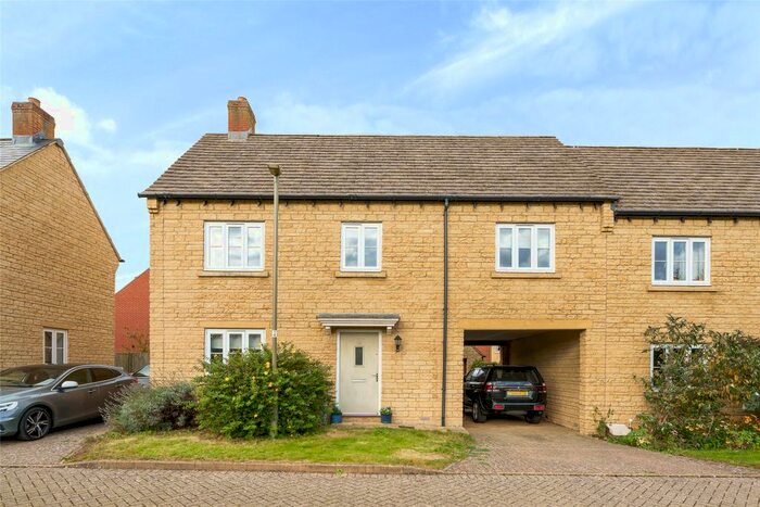 3 Bedroom Semi-Detached House For Sale In Hazeldene Close, Eynsham, Witney, Oxfordshire, OX29