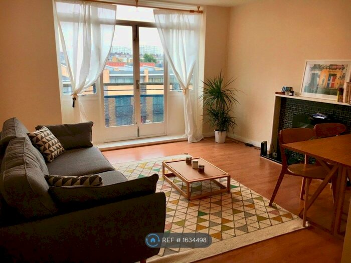 1 Bedroom Flat To Rent In Leys Court, London, SW9