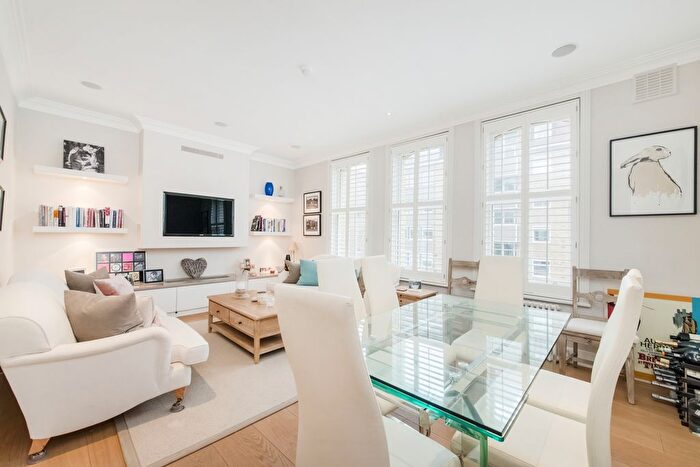 2 Bedroom Flat For Sale In Elm Park Gardens, London, SW10