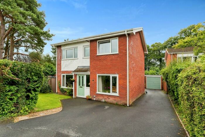 4 Bedroom Detached House For Sale In Cortay Park, Llanyre, Llandrindod Wells, LD1