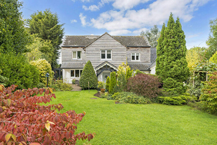 3 Bedroom House For Sale In Bushton, Swindon, SN4