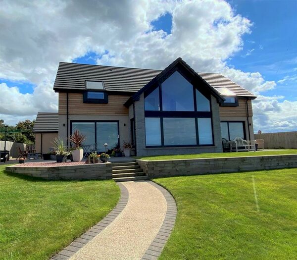 4 Bedroom Detached House For Sale In The Forecourt, Cummingston, IV30