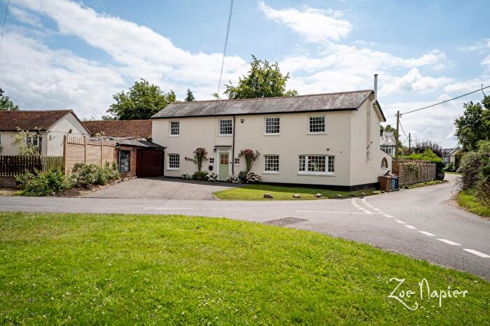 4 Bedroom Detached House For Sale In West Hanningfield, CM2