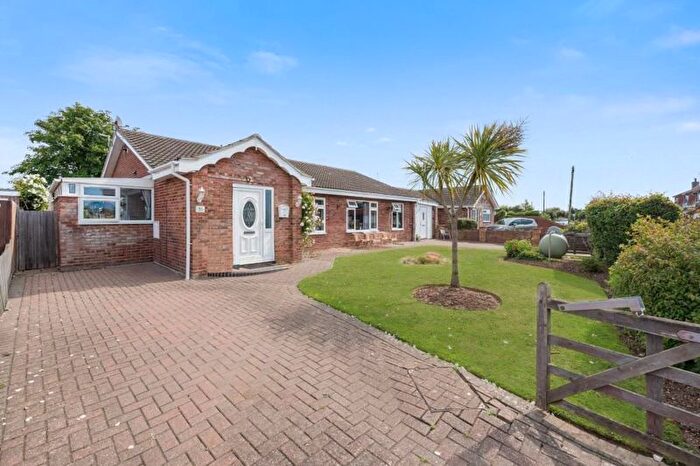 4 Bedroom Bungalow For Sale In Beach Road, Great Yarmouth, NR29
