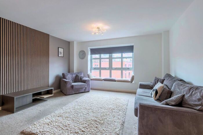 2 Bedroom Flat To Rent In George Street, Birmingham, B3