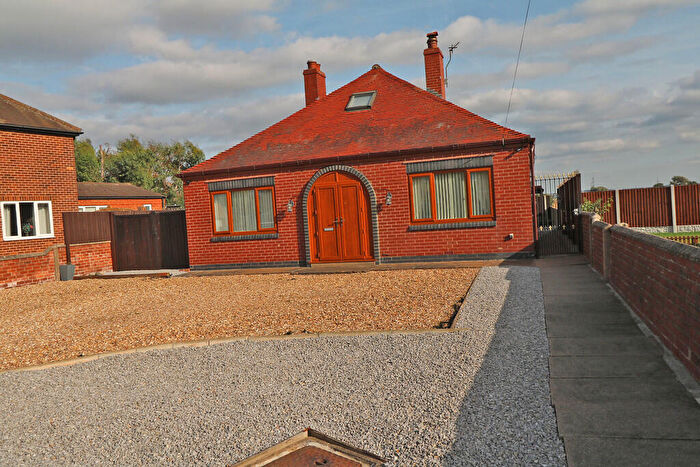 2 Bedroom Detached Bungalow For Sale In Eastoft Road, Luddington, DN17