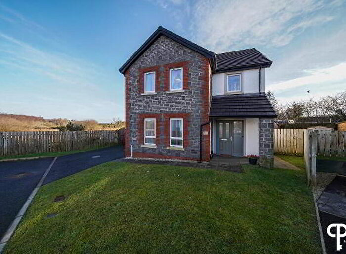 4 Bedroom Detached House For Sale In Gortnessy Meadows, Derry, BT47