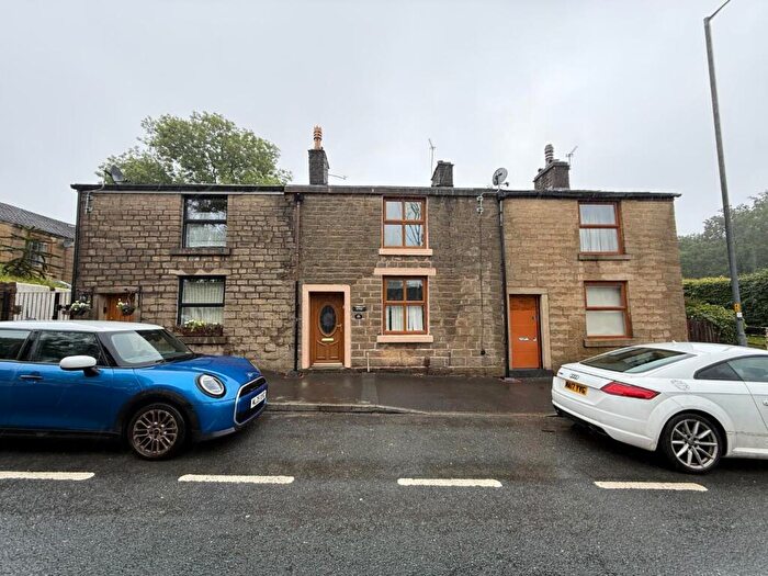 2 Bedroom Cottage To Rent In Blackburn Road, Egerton, Bolton, BL7