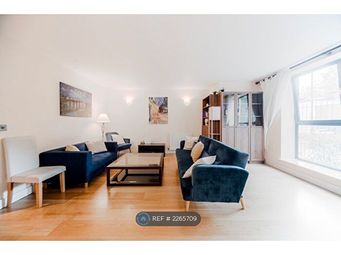 2 Bedroom Flat To Rent In St Williams Court, London, N1