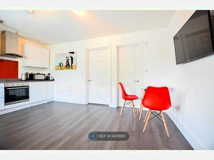 1 Bedroom Flat To Rent In Crewe Road, Willaston, Nantwich, CW5