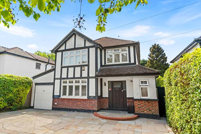 4 Bedroom Detached House For Sale In Warren Road, Banstead, SM7