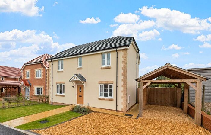 3 Bedroom Detached House To Rent In Buckland Newton, DT2