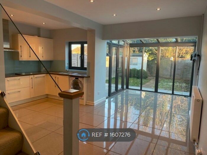 3 Bedroom Terraced House To Rent In Lordsmead, Cranfield, Bedford, MK43