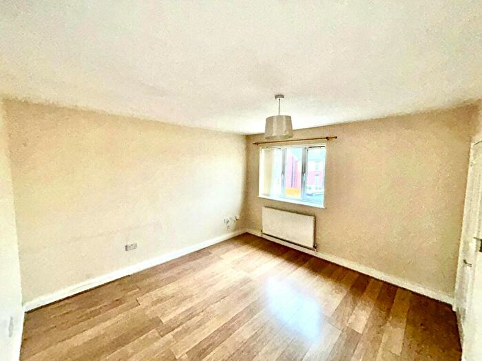 1 Bedroom Flat To Rent In Highgate Court, Goldthorpe, Rotherham, S63