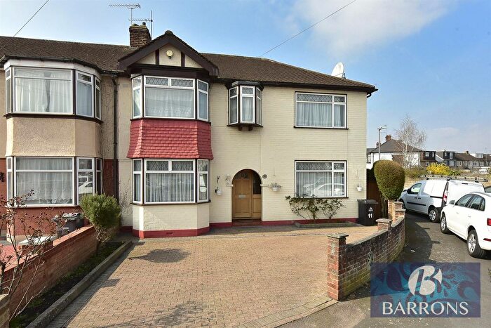 5 Bedroom End Terrace House For Sale In Berkley Avenue, Waltham Cross, EN8