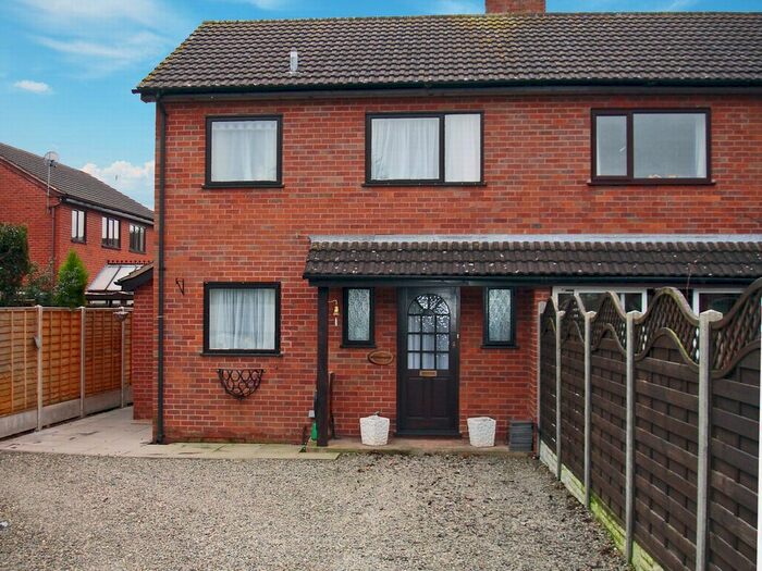 3 Bedroom Semi-Detached House To Rent In Swan Lane, Burford, WR15