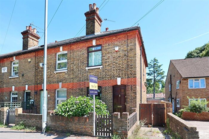 2 Bedroom End Terrace House To Rent In Harlington Road, Uxbridge, UB8