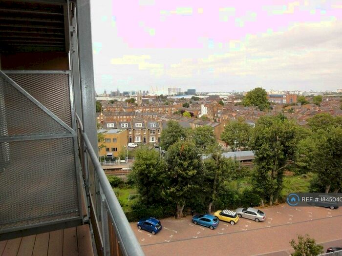2 Bedroom Flat To Rent In Seren Park Gardens, London, SE3