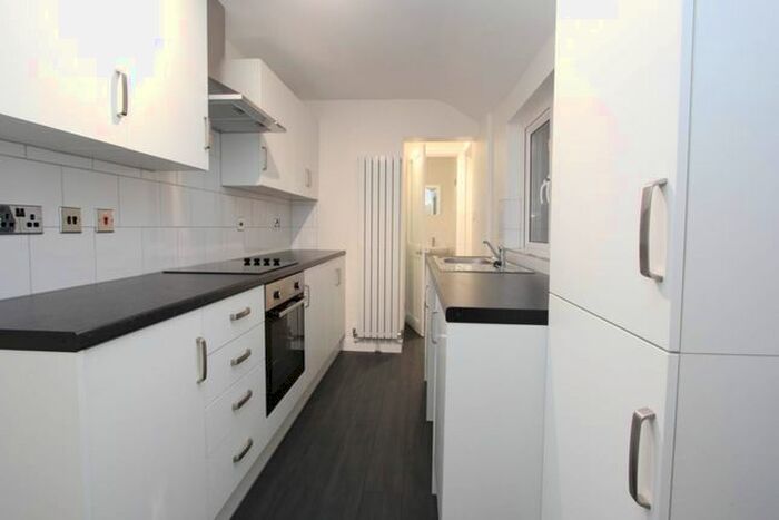 3 Bedroom Property To Rent In Lee Road, Barry, Vale Of Glamorgan, CF63