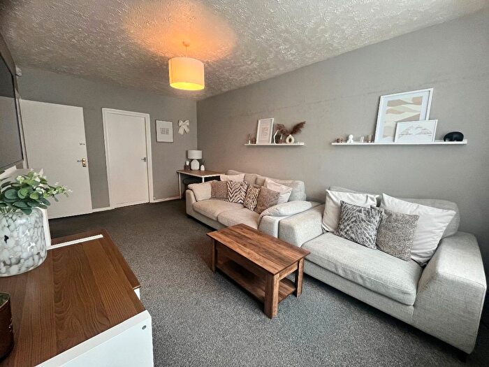 1 Bedroom Flat For Sale In Tregaron House, Romford, RM3