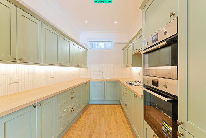 4 Bedroom Flat To Rent In A Rendezvous Street, Folkestone, CT20