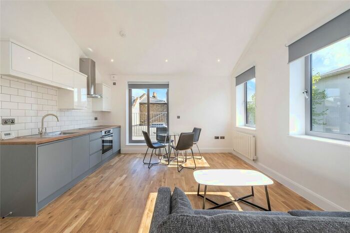 Studio To Rent In Denmark Road, Camberwell, SE5