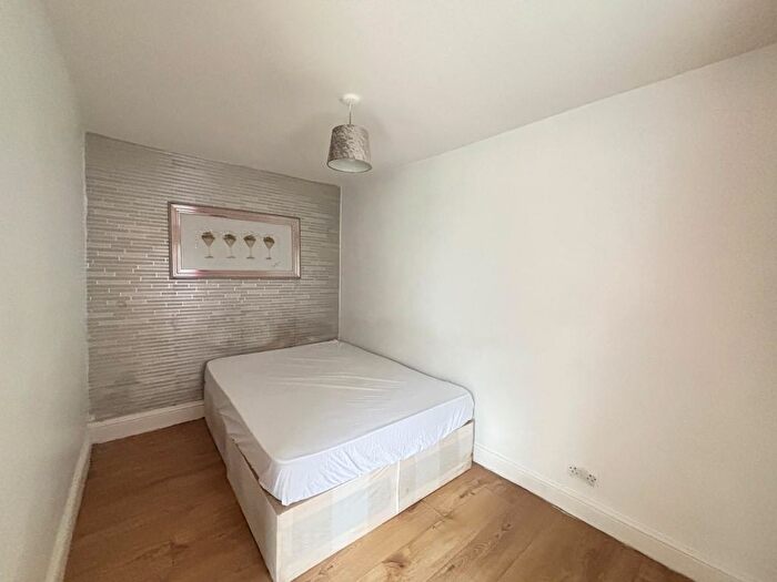 Studio To Rent In Valence Avenue, Dagenham, RM8