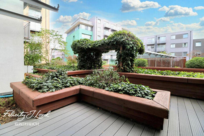 2 Bedroom Apartment To Rent In Deals Gateway, London, SE13