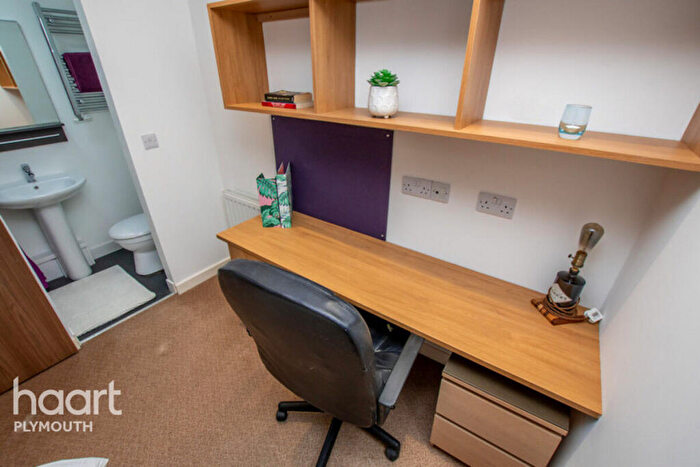 1 Bedroom Flat To Rent In Mutley Plain, Plymouth, PL4