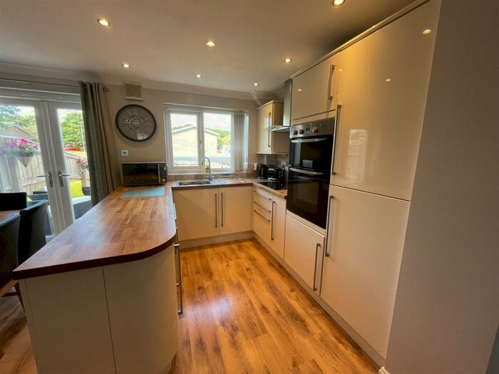 4 Bedroom Semi-Detached House To Rent In Gibside, Chester Le Street, DH2