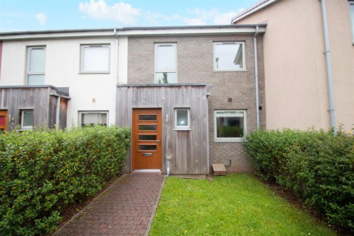 3 Bedroom Terraced House To Rent In March Courtyard, The Staithes, Dunston, NE8