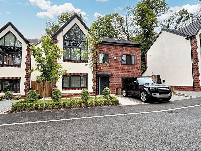 5 Bedroom Detached House For Sale In Belfry View, Worsley, M28