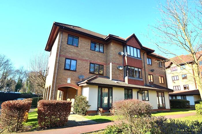 1 Bedroom Flat For Sale In Orchard Grove, Anerley, SE20