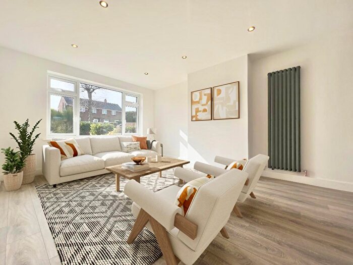 4 Bedroom Semi-Detached House For Sale In Saunders Piece, Ampthill, Bedfordshire, MK45