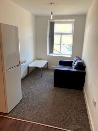1 Bedroom Apartment To Rent In Courier House, King Cross Street, Halifax, West Yorkshire, HX1