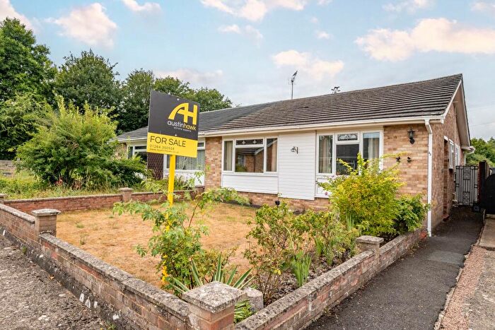 3 Bedroom Semi-Detached Bungalow For Sale In Eardley Avenue, Andover, SP10