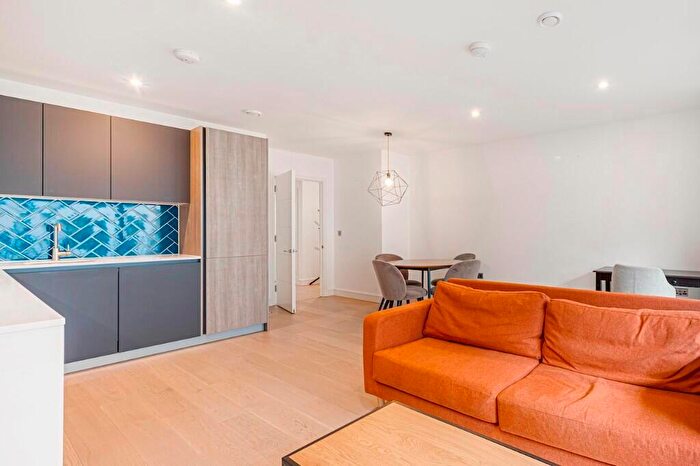 2 Bedroom Apartment For Sale In Rosewood Building, Shoreditch/Hoxton, E2