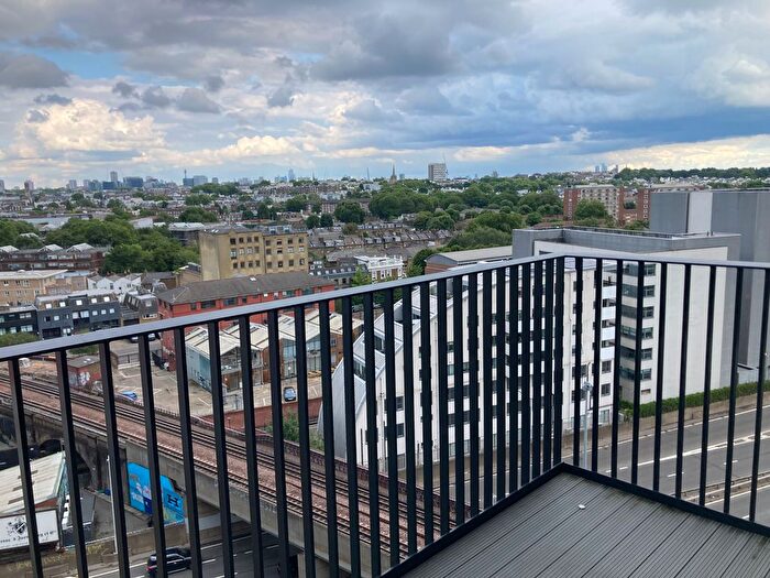 1 Bedroom Flat To Rent In Shepherds Bush White City Westfield Area, W12