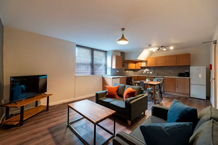 4 Bedroom Flat To Rent In Osborne Road, Newcastle, NE2