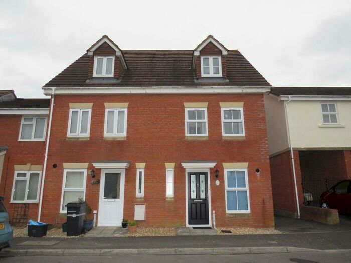 3 Bedroom House To Rent In Ermine Street, Yeovil, BA21