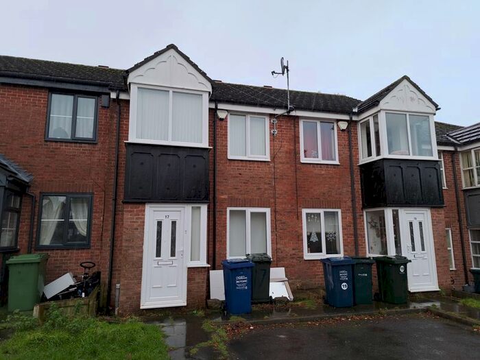 Houses for sale & to rent in NE5 2QP, Whittington Grove, Fenham