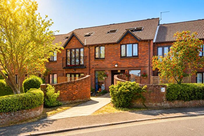1 Bedroom Apartment For Sale In St. Augusta Court, Batchwood View, St. Albans, Hertfordshire, AL3