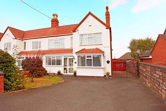 3 Bedroom Semi-Detached House For Sale In Hill Top, Redlake Telford, TF1