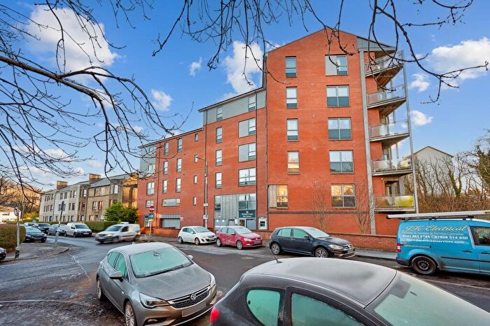 2 Bedroom Flat To Rent In Holmbank Avenue, Flat -, Shawlands, Glasgow, G41