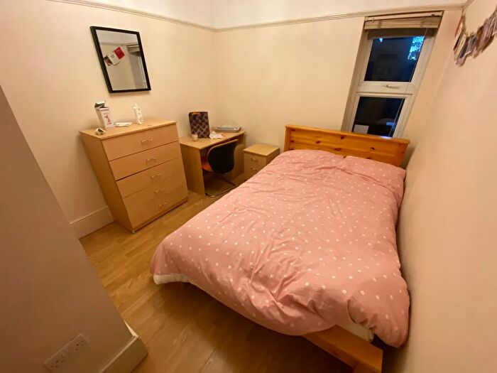 3 Bedroom Property To Rent In Portswood Road, Portswood, Southampton, SO17