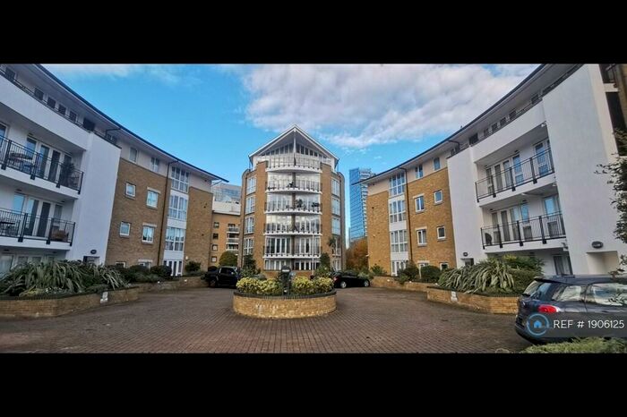 2 Bedroom Flat To Rent In Hermitage Waterside, London, E1W