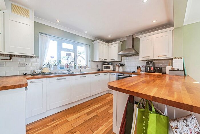 4 Bedroom Detached House For Sale In Ramptons Meadow, Tadley, Hampshire, RG26