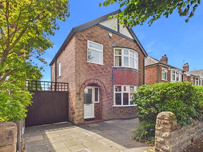 3 Bedroom Detached House For Sale In Fisher Avenue, Woodthorpe, Nottingham, NG5
